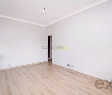 T2 Remodelado para Arrendamento Anual | Almada – Rua Paula Vicente - Foto 3