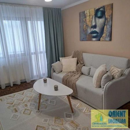 Apartament de inchiriat in Constanta, Inel 2 - 3 camere, 51 mp - Fotografie 2