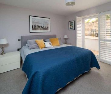 The Grove, Cowes, PO31 - Photo 4