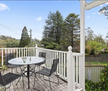 28 Freelander Avenue, Katoomba. - Photo 1