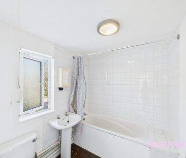 2 bedroom maisonette to rent - Photo 6