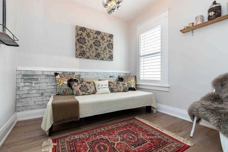 For Lease - 639 Mortimer Avenue, Toronto, Ontario - Photo 5