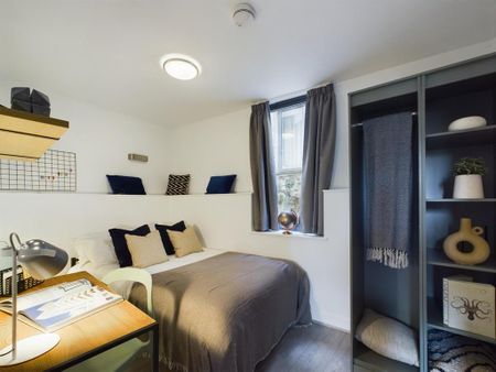 5 bedroom flat to rent - Photo 3