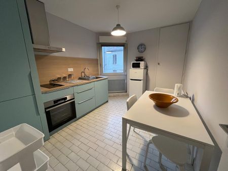 Appartement T3 meublé avec loggia & garage Nîmes centre - Photo 4