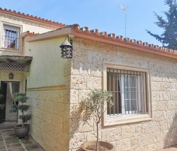 Detached Villa · Nueva Andalucía - Photo 4