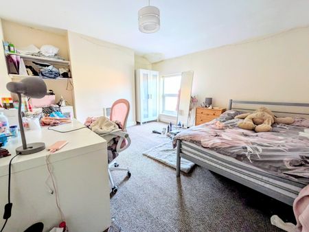 4 Bed Terraced House, Park Road, NG7 - Photo 5