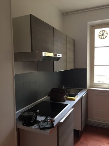 Location Appartement 2 pièces 43m² ORLEANS 45000 - Photo 3
