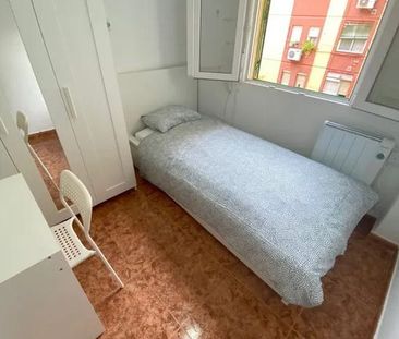 Calle de López Grass, Madrid, Community of Madrid 28038 - Photo 6