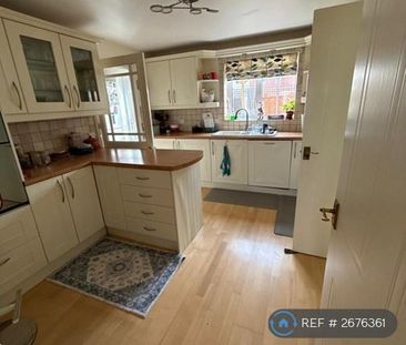 4 bedroom detached house to rent - Photo 6