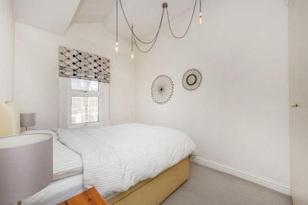 3 bedroom maisonette to rent - Photo 4