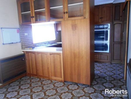 Spacious 3 bedroom family home - Photo 5