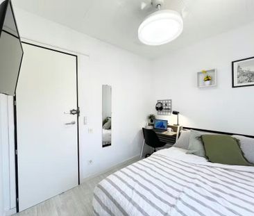 Calle Labajos, Madrid, Community of Madrid 28034 - Photo 5