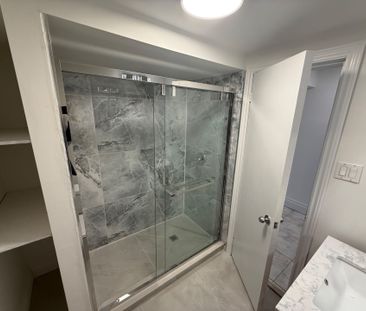 For Lease - 103 Wigwoss Drive, Vaughan, Ontario - Photo 5