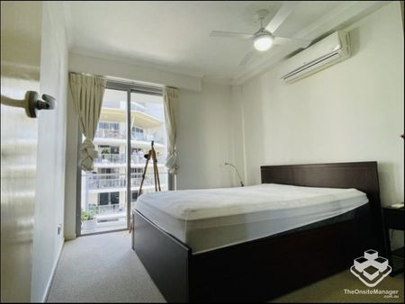 MODERN 2 BEDROOM 2 BATHROOM APARTMENT - Photo 4