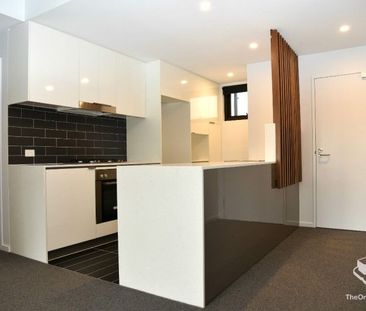 Modern 2-Bedroom Apartment in Boggo Road Village - Prime Dutton Par... - Photo 6