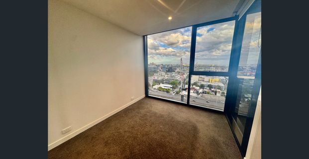 Melbourne city's landmark project - Palladium Tower Apartment - Photo 1