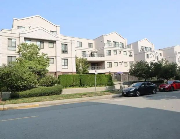 Whyte Ave 2357 | 2357 Whyte Avenue, Port Coquitlam - Photo 1