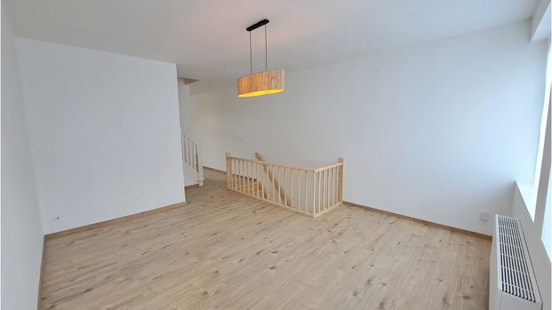 Comfortabel duplex appartement te huur in Torhout - Photo 1