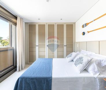 Residência de Alto Padrão Em Condomínio Exclusivo a 30 m Da Praia –... - Photo 6