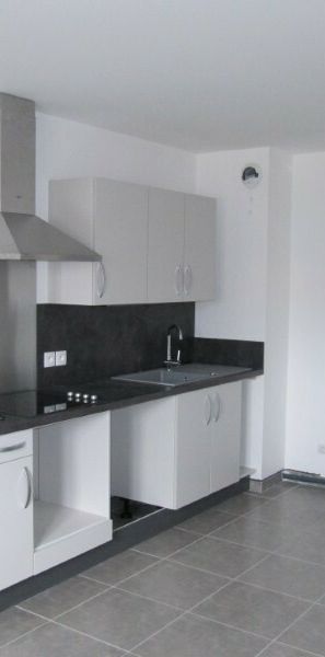 Appartement 2 pièces + parking extérieur - Photo 1