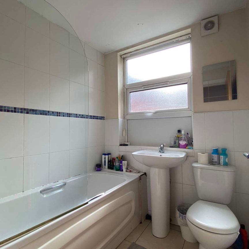 Didsbury Village Apartment Room 1 - Photo 1