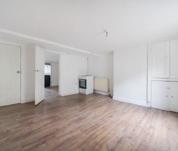 4 bedroom terraced house to rent - Photo 5