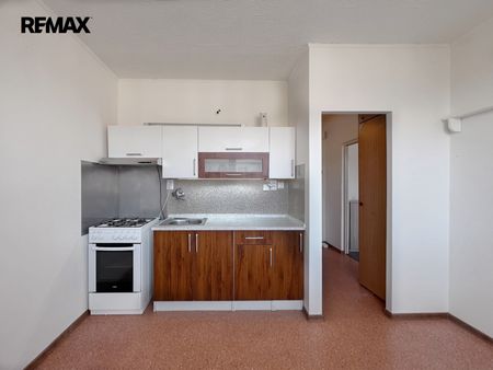 Pronájem bytu 1+1 v osobním vlastnictví 31 m², Hodonín - Photo 5
