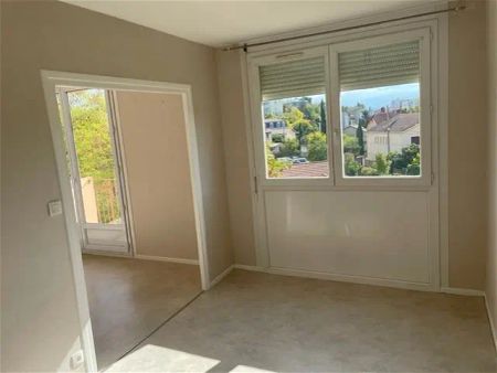 Location appartement 3 pièces - 68.15m² à Romans-sur-isère (26100) - Photo 2