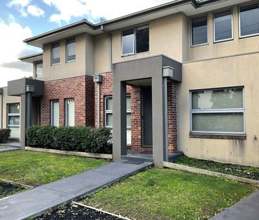 8/256 Waiora Road, Macleod - Photo 1