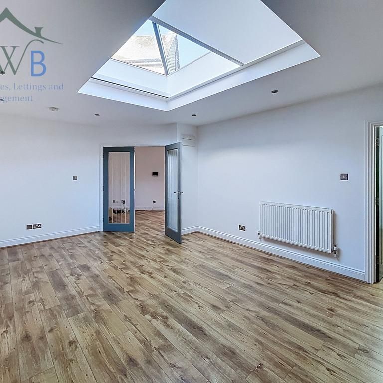 2 bedroom detached bungalow to rent - Photo 1