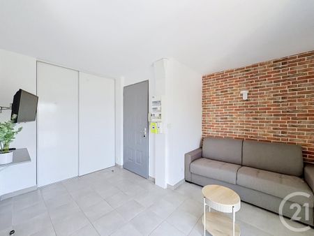 Location Appartement 1 pièce 23m² ST JULIEN LES VILLAS 10800 - Photo 2