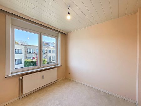 Vernieuwd appartement met 2 slaapkamers - Foto 3