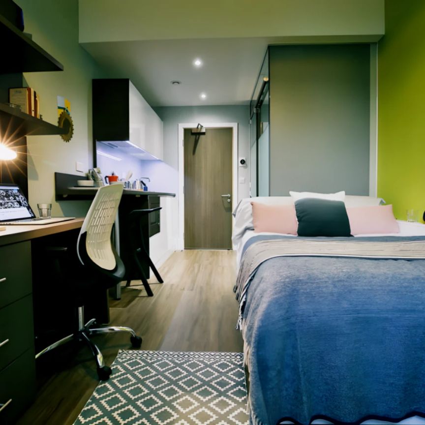 Classic Studio - Limited View - Photo 1