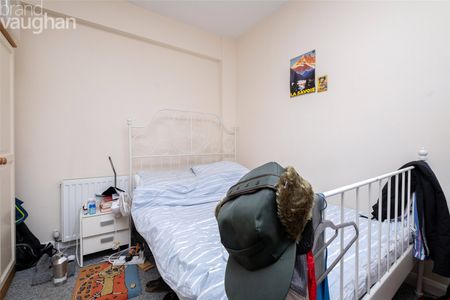 4 bedroom terraced house to rent - Photo 5