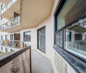 Lakeshore Apartments - Photo 2