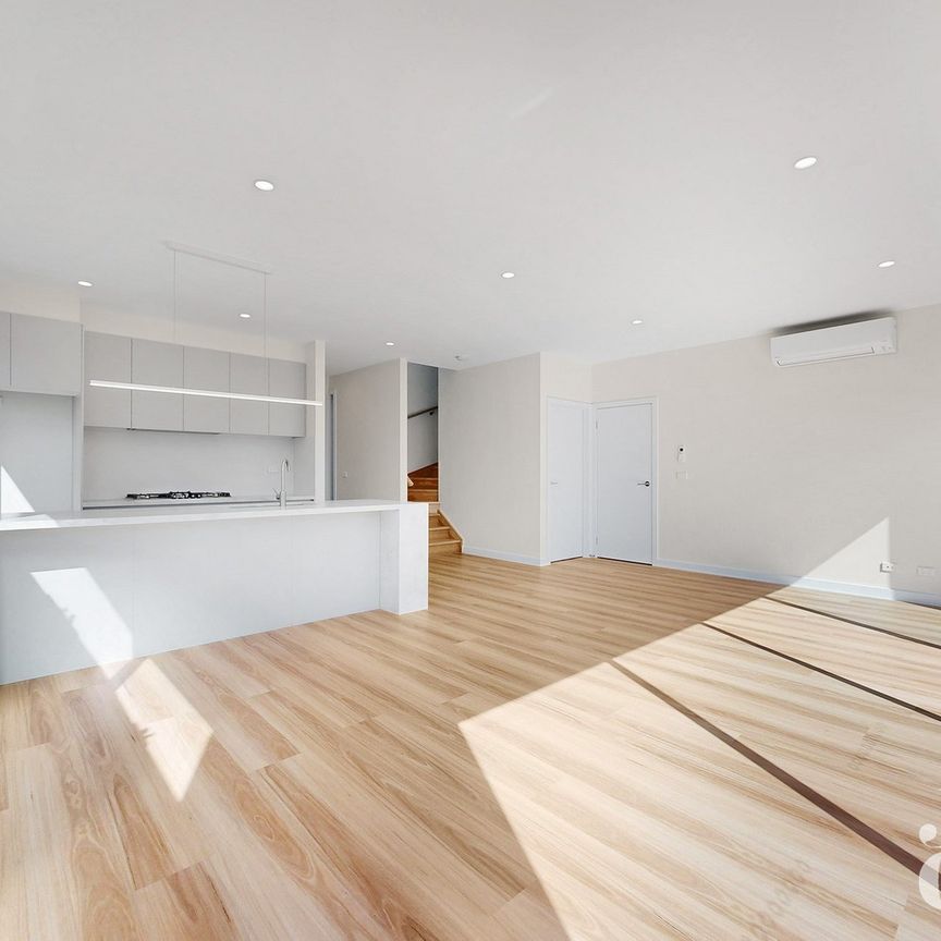 3/6 Wheeler Street, Ormond - Photo 1