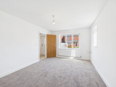 3 bedroom semi-detached house to rent - Photo 3