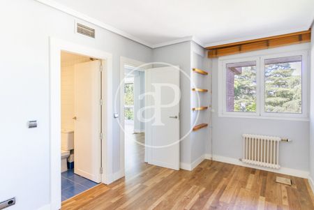 Duplex for rent in Colina (Ciudad Lineal) - Photo 3