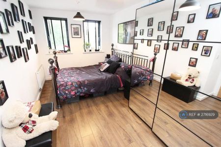 2 bedroom flat to rent - Photo 5