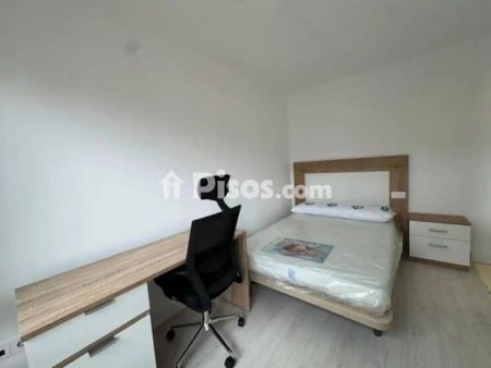 Piso en alquiler en Calle del Río Bibei - Photo 2