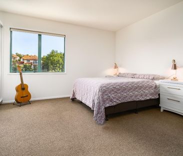 Modern Studio Apartment for Rent in Gulf Harbour - Photo 5