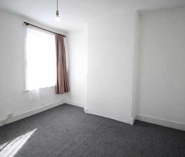 3 bedroom maisonette to rent - Photo 6