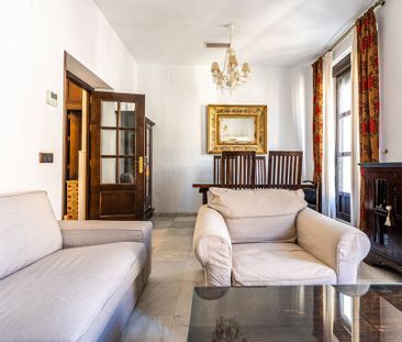 3 bedroom luxury Apartment for rent in Seville, Spain - Photo 2