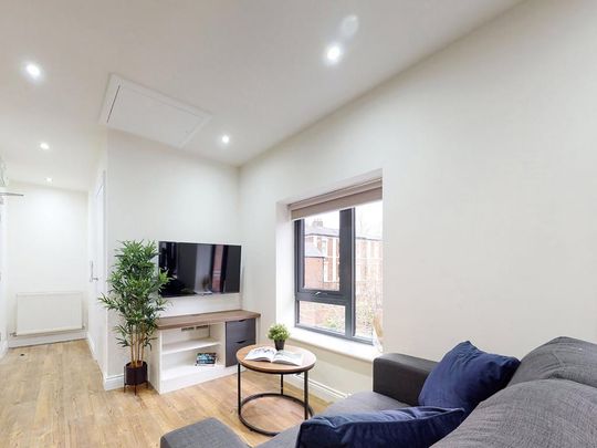 Studio to rent - Photo 1