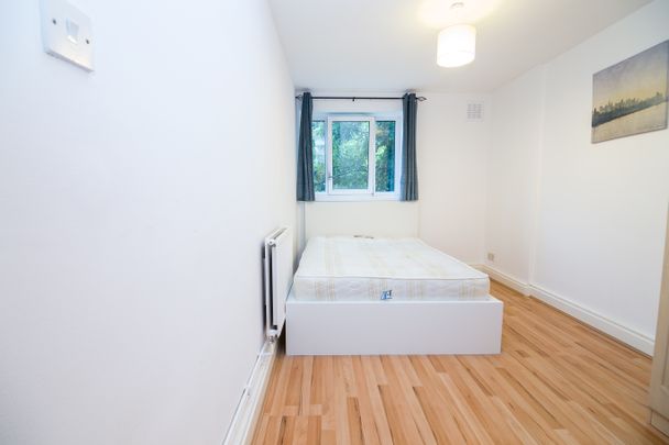 4 bedroom flat for rent - Photo 1