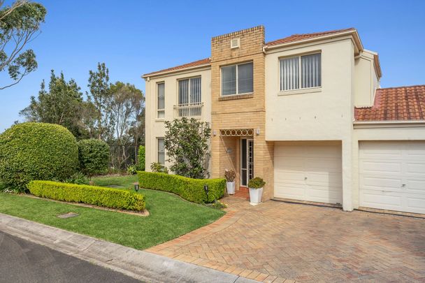 Modern 3-Bedroom Townhouse with Effortless Living - Photo 1