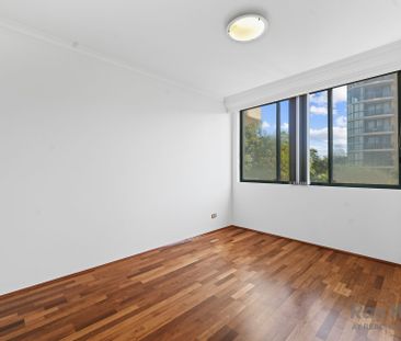 Renovated & Conveniently Located 2 Bedroom Unit - Photo 6