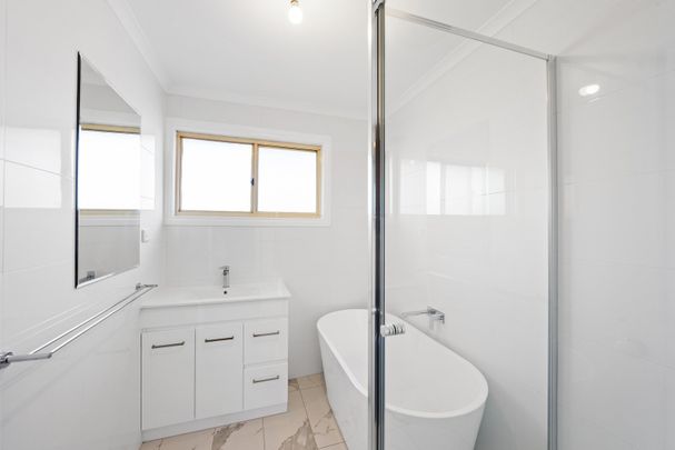 2/15 Hammond Court, Altona Meadows VIC 3028 - Photo 1