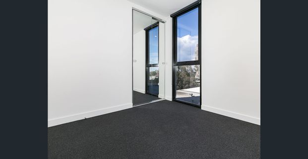 The Best of St Kilda Living - Photo 1