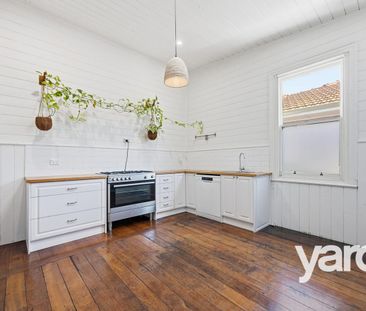 Your Dream Family Home Awaits - Spacious, Charming & Move-In Ready - Photo 3